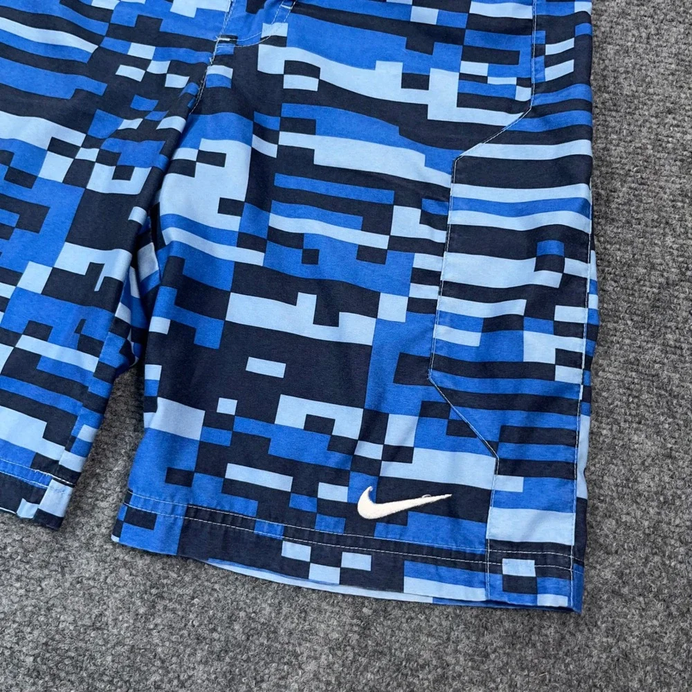 Nike Digital Pixel Camo Board Shorts Mens M Cargo Pocket Unlined Blue 533242-409